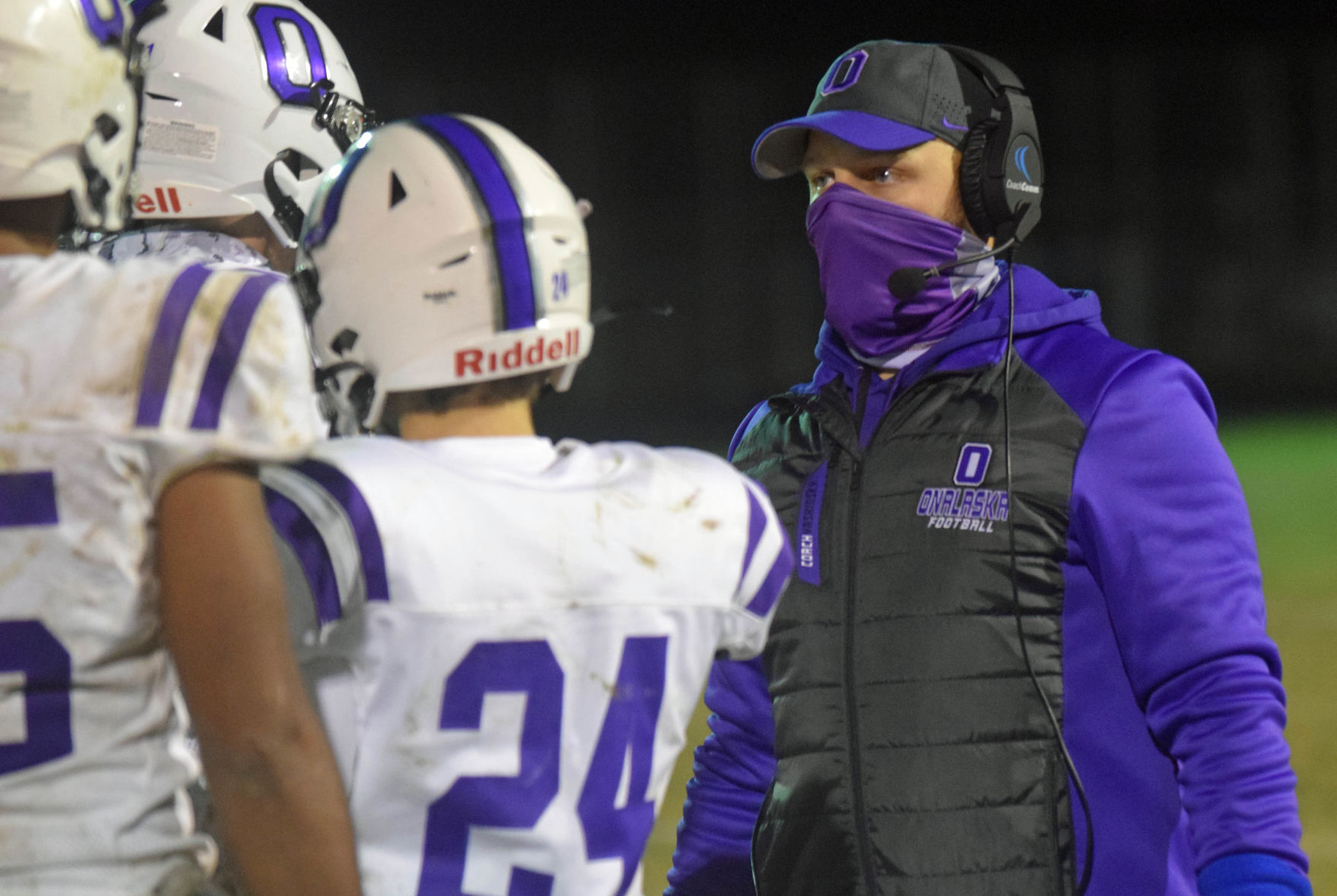 Onalaska coach Tom Yashinsky